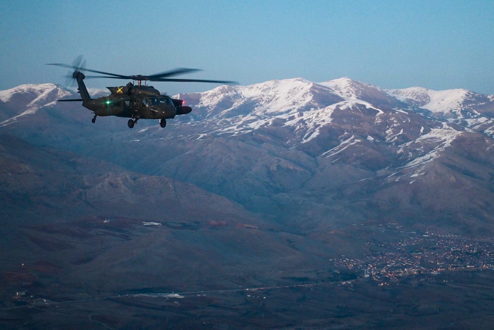 Army conducts aerial training out of Incirlik