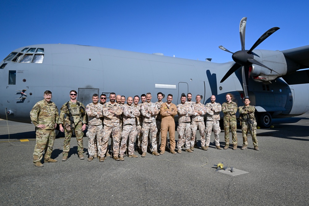 U.S. and Italian Airmen Share Expertise and Capabilities in Bilateral Information Exchange