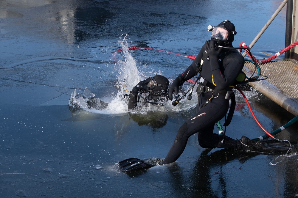 NSSF Divers Start Work