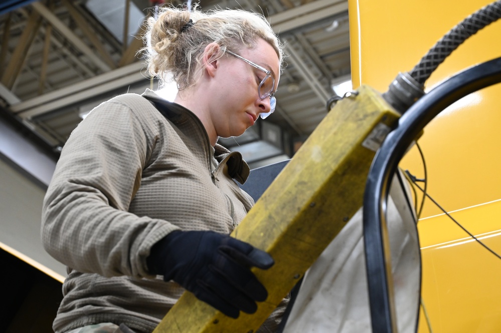 119th LRS Replaces Snow Blower Engine