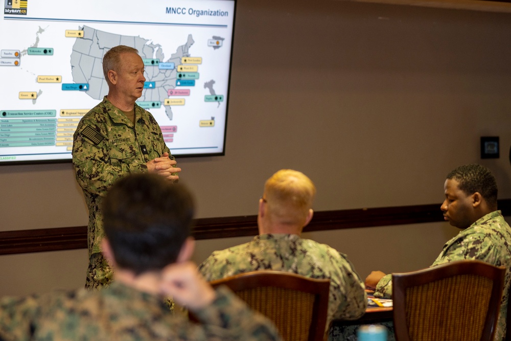 MyNavy Career Center Gives Class to II MEF Sailors