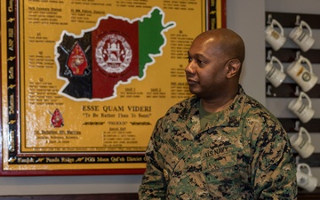 MyNavy Career Center Gives Class to II MEF Sailors