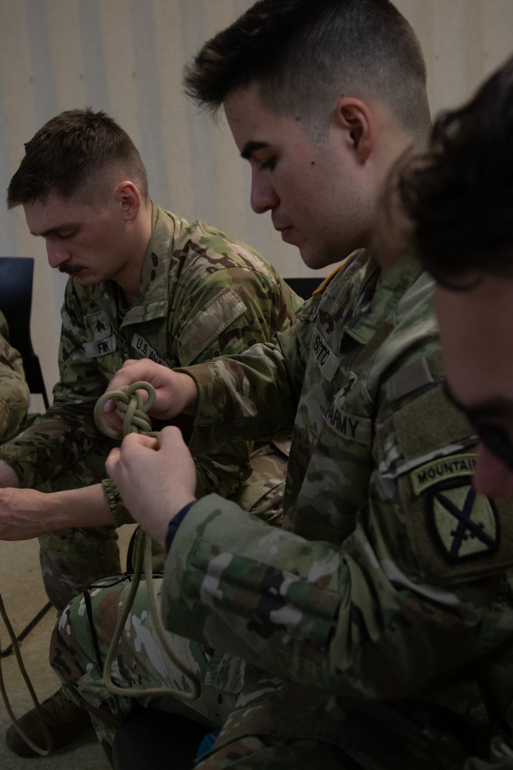 10th Mountain Division Medics train for Best Medic Competition