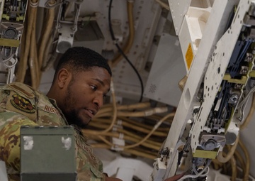 Dyess knocks out Lone Star Challenge