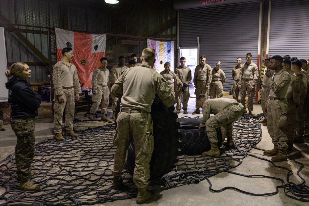 Logistics Operation School simulates external lift operations