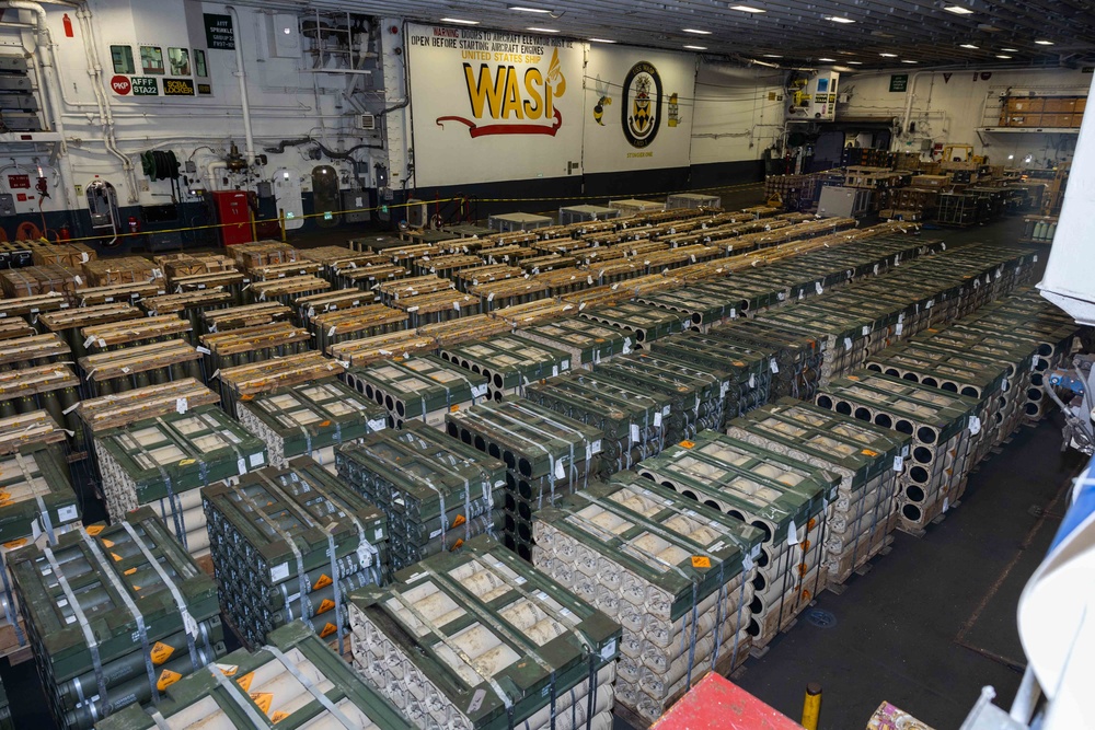 USS Wasp Conducts Ammo Offload