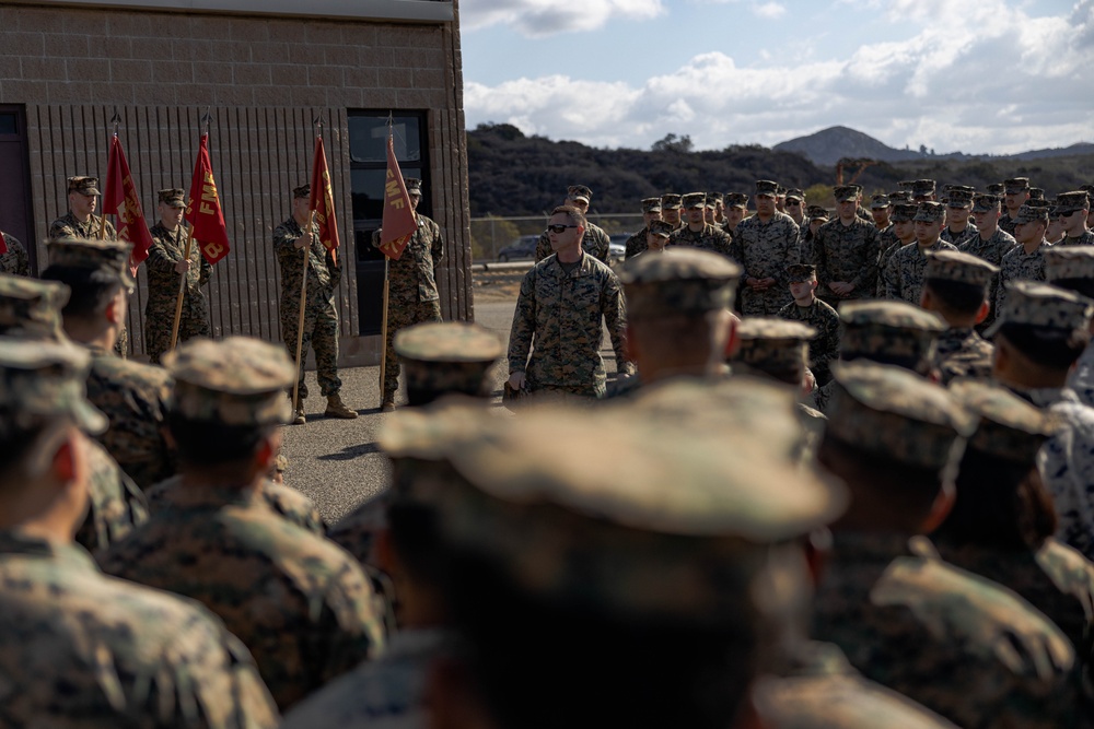 Master Gunnery Sergeant Johnson is presented the Purple Heart