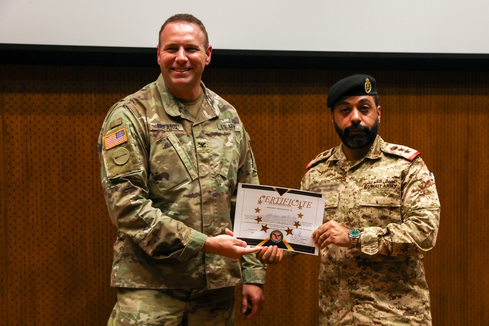 U.S. and GCC Eagle Resolve 2025 participants receive Information Operations Certificates of Appreciation from U.S. ER25 Exercise Director