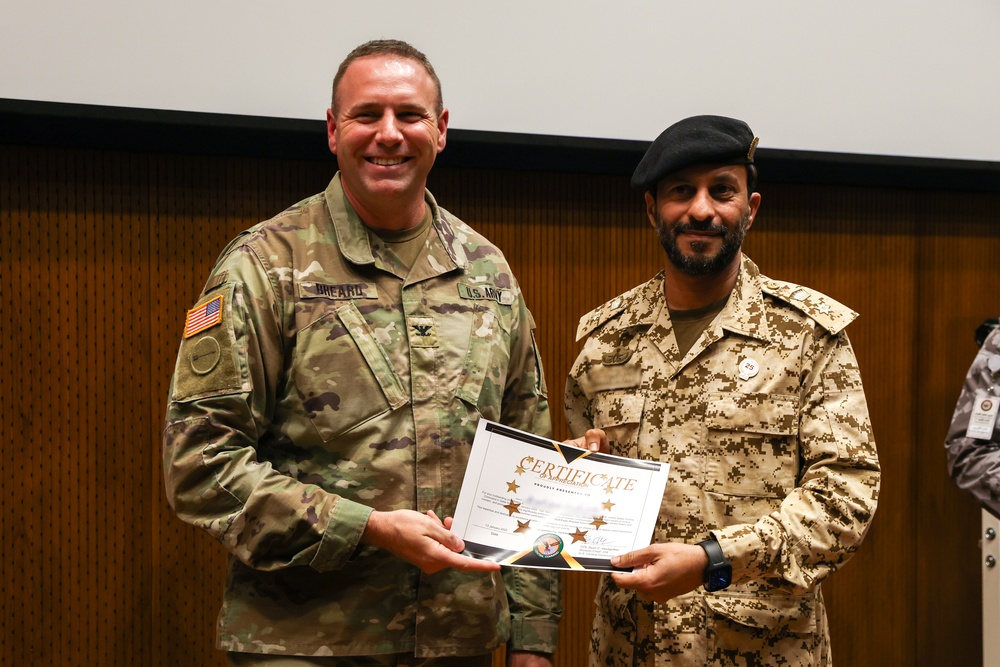 U.S. and GCC Eagle Resolve 2025 participants receive Information Operations Certificates of Appreciation from U.S. ER25 Exercise Director