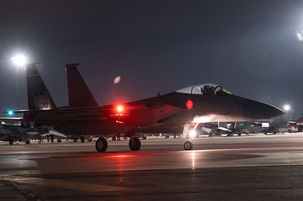 Red Flag-Nellis 25-1, Night Shots