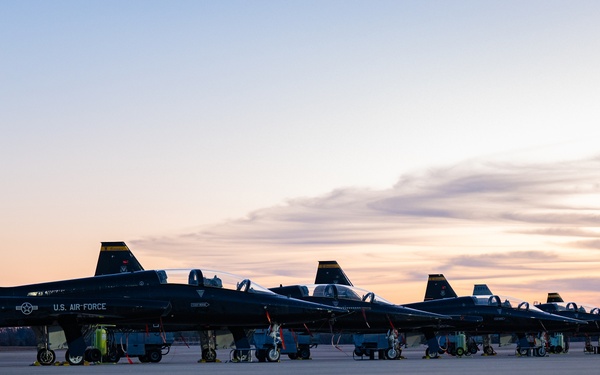 T-38s Lined up
