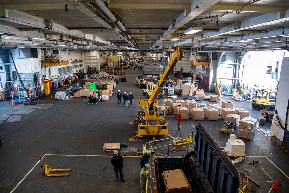 USS Ronald Reagan (CVN 76) prepares for DPIA