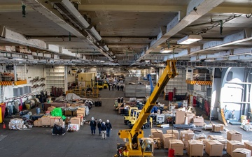 USS Ronald Reagan (CVN 76) prepares for DPIA