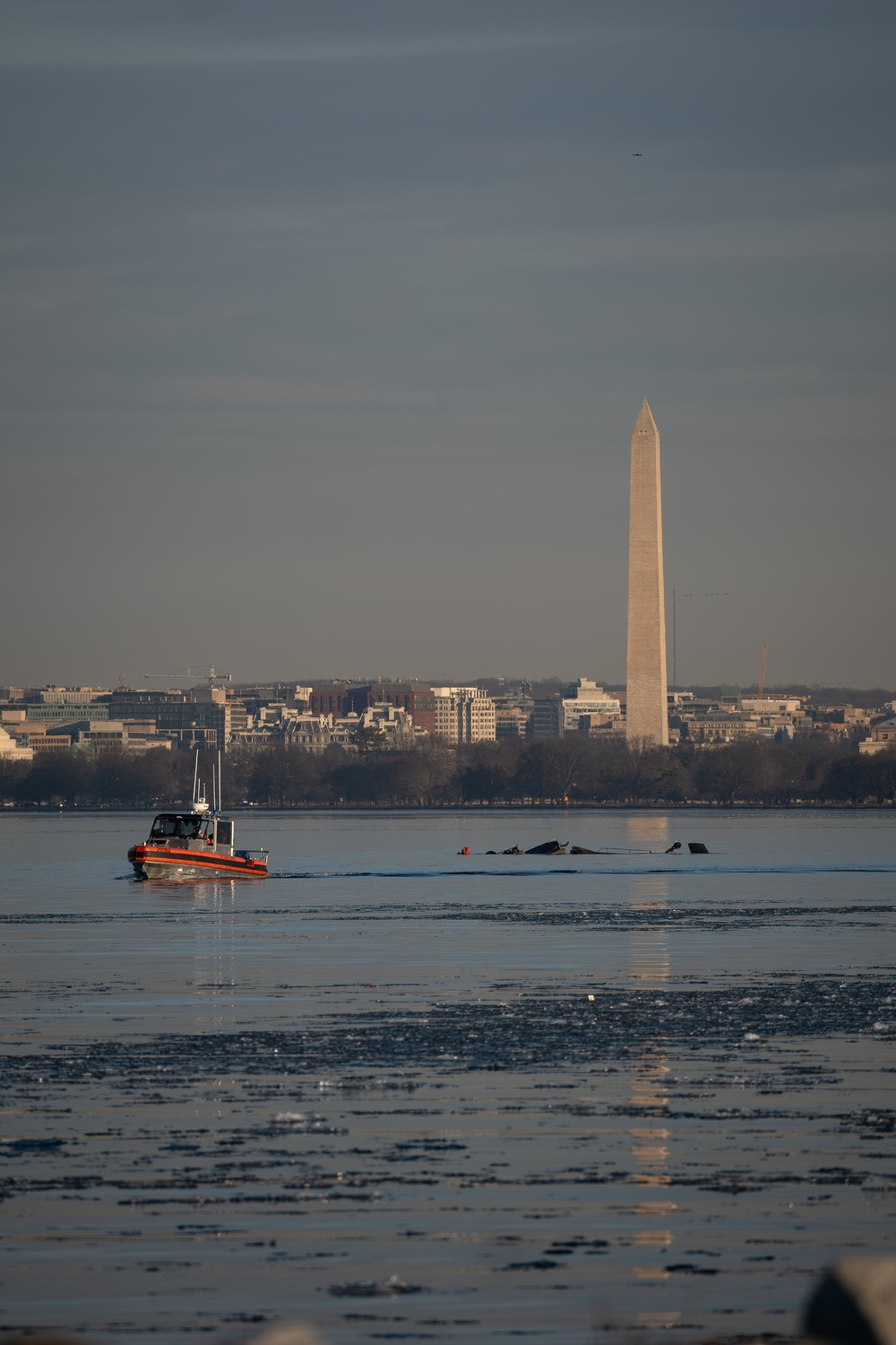 Coast Guard, multiple partner agencies, responding to plane crash in Potomac River