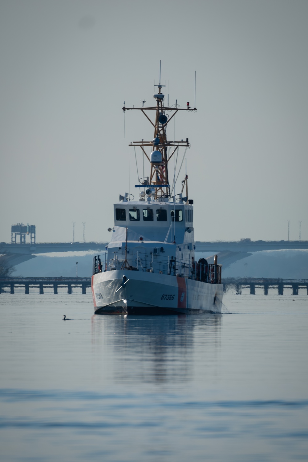 Coast Guard, multiple partner agencies, responding to plane crash in Potomac River