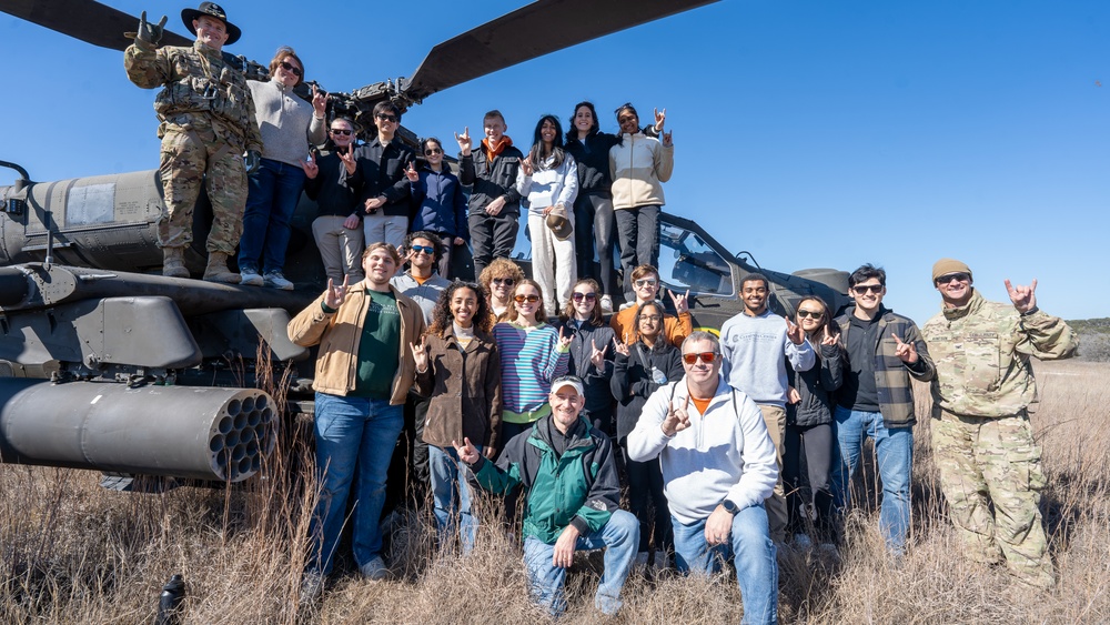 UT-Austin Students visit 'GREYWOLF' 3ABCT, 1CD's Combined Arms Live Fire (CALFEX)