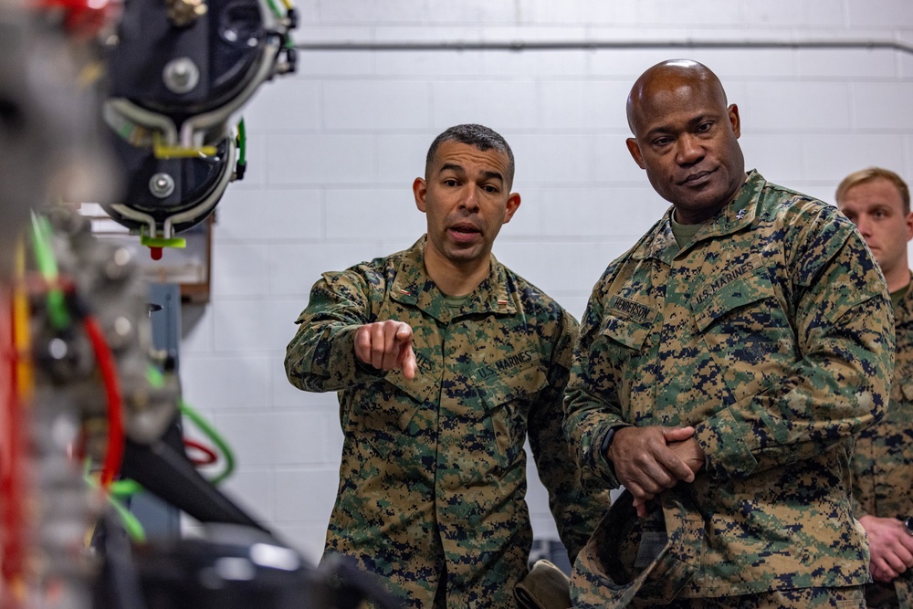 Training Command Commanding General visits Marine Corps Combat Service Support Schools