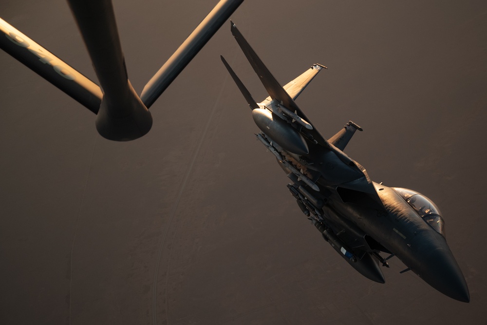 Strike Eagles, Thunderbolts support Inherent Resolve