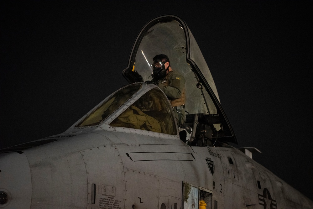 25th FS embodies ‘Fight Tonight’ during Beverly Herd 25-2