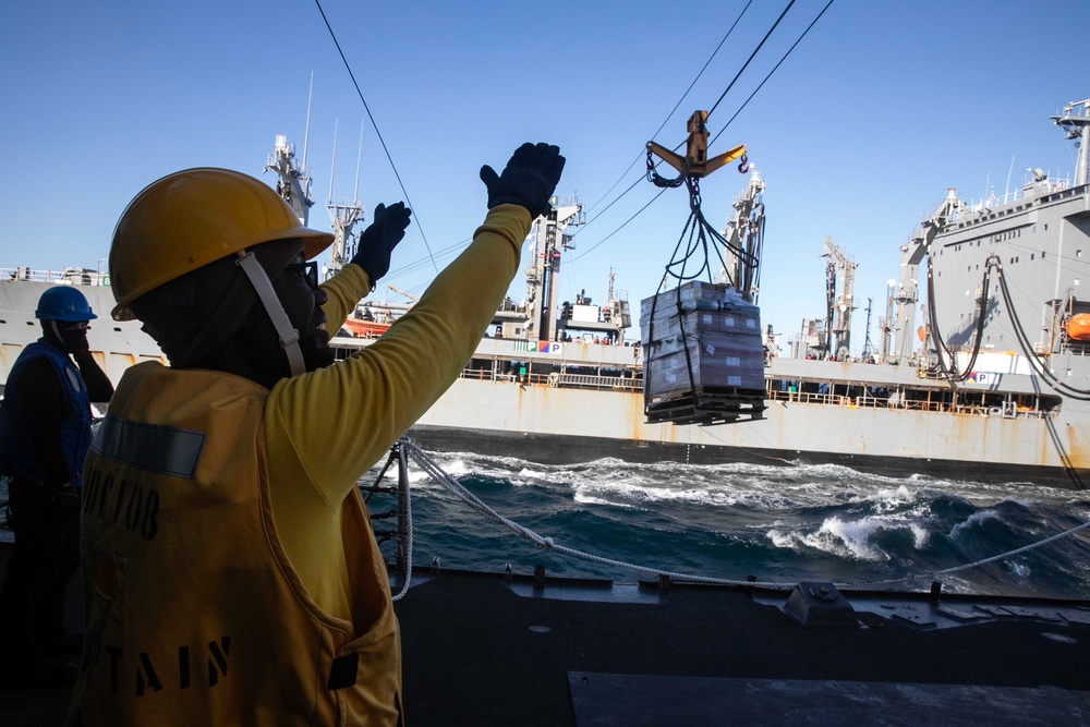 Wayne E. Mayer Conducts Replenishment-at-Sea