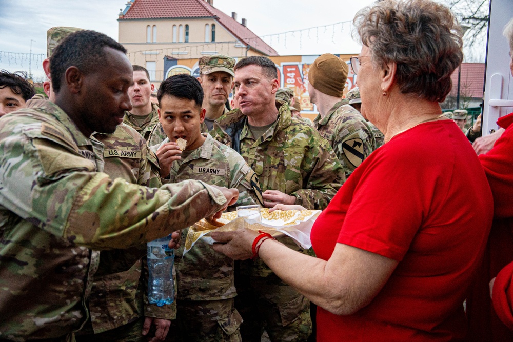 Soldiers, veterans and descendants retrace steps of ‘Stalag Luft 3’ POWs