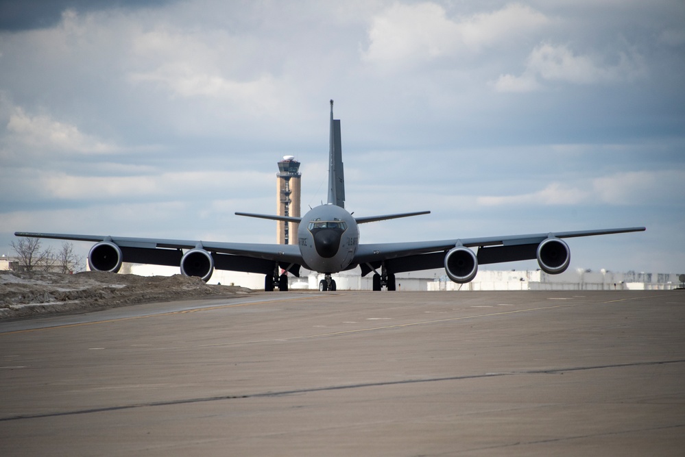 The Long Wait Ends: PA Air National Guardsmen Reunite with Family after Deployment