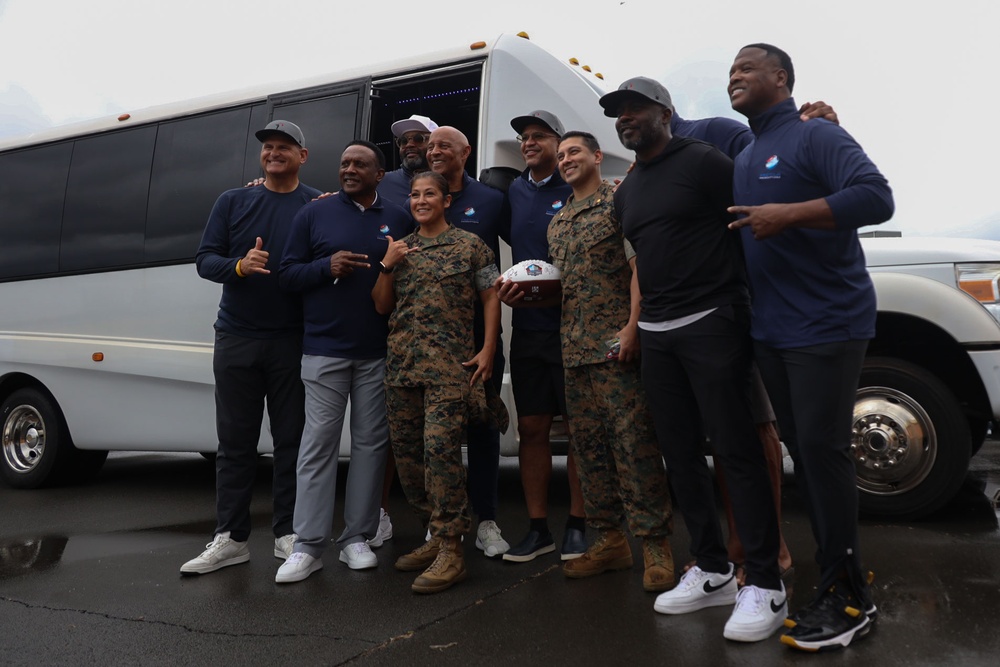 NFL Hall of Famers meet U.S. Marines with 3d Littoral Anti-Air Battalion and Marine Aviation Logistics Squadron 24