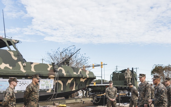 Brigadier General Omar J. Randall Visits 2nd MLG Human Performance Center