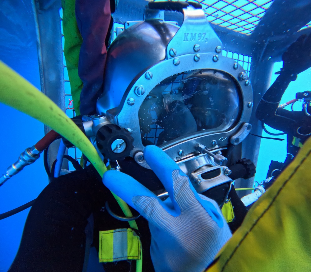 Kwajalein Atoll-7th Engineer Dive Detachment