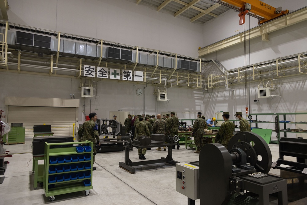 3rd MLG CG visits JGSDF Western Army Logistics Elements