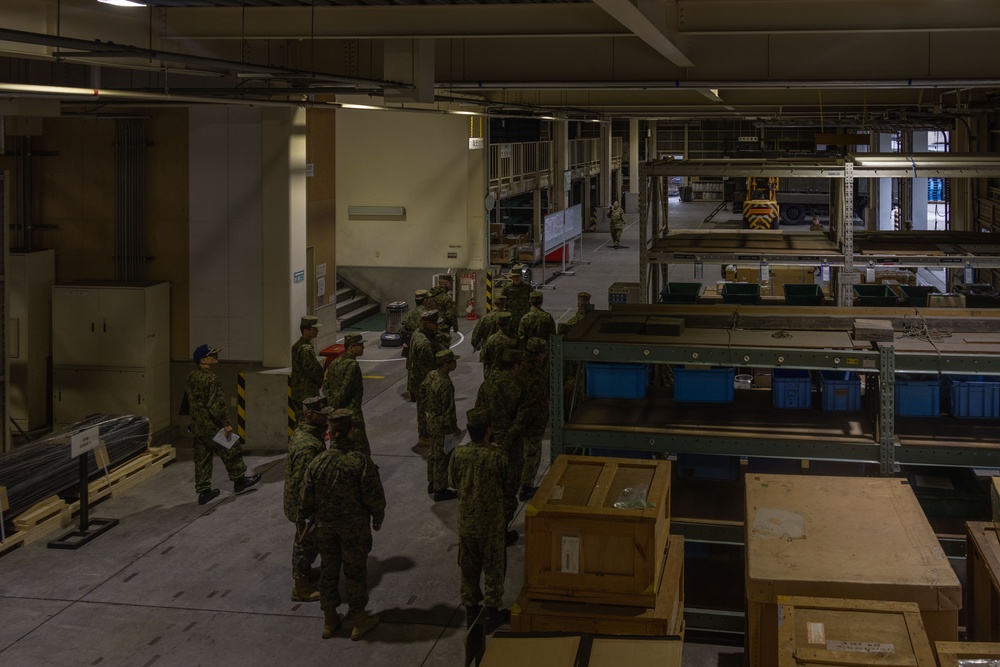 3rd MLG CG visits JGSDF Western Army Logistics Elements