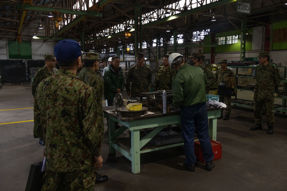 3rd MLG CG visits JGSDF Western Army Logistics Elements