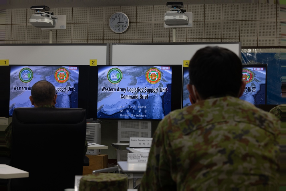 3rd MLG CG visits JGSDF Western Army Logistics Elements