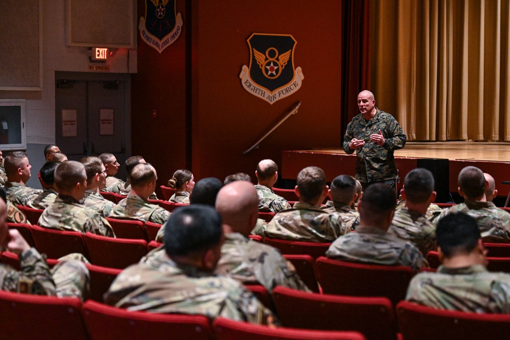 USSTRATCOM Command Senior Enlisted Leader Visits Ellsworth