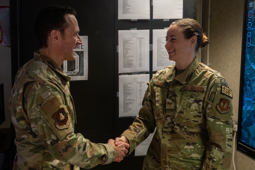 Third Air Force commander visits RAF Mildenhall