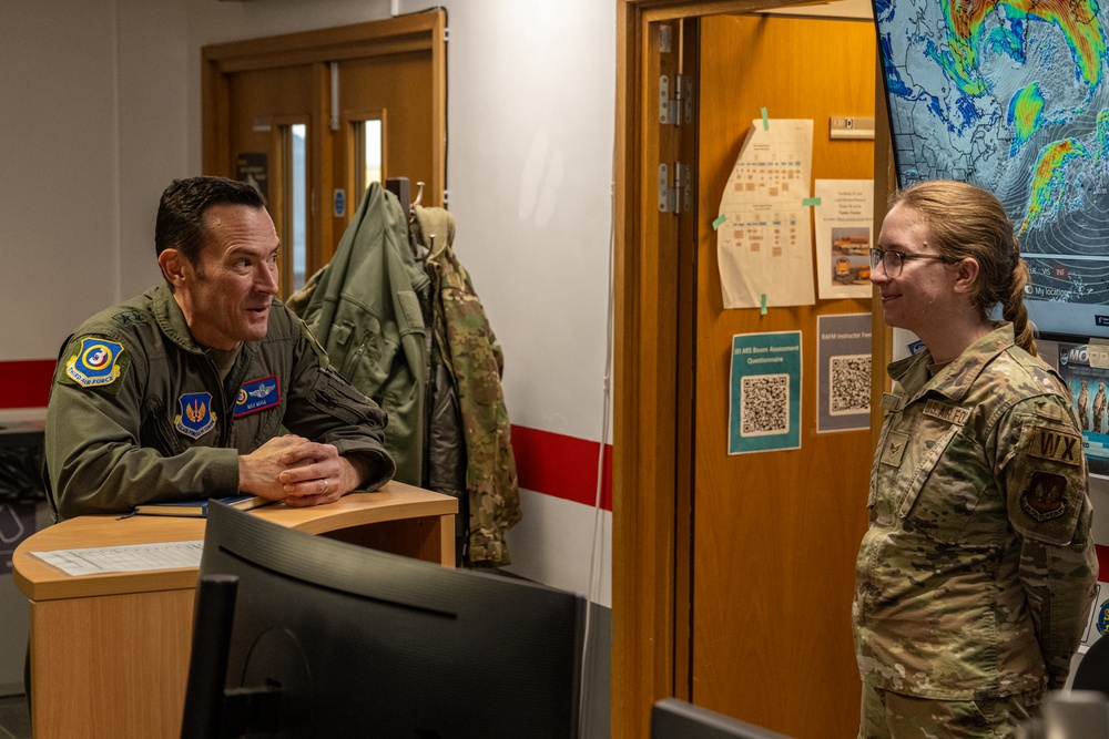 Third Air Force commander visits RAF Mildenhall