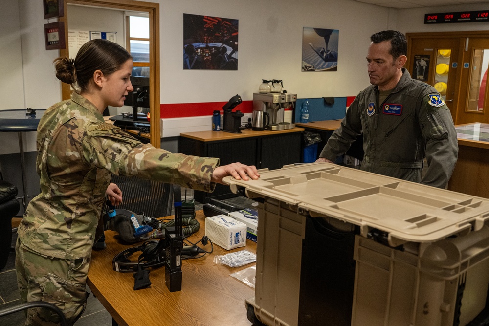 Third Air Force commander visits RAF Mildenhall