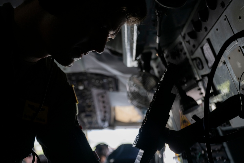 JASDF F-35As receive fuel from USAF KC-135 during exercise CN25