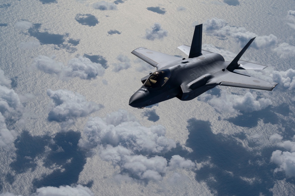 JASDF F-35As receive fuel from USAF KC-135 during exercise CN25