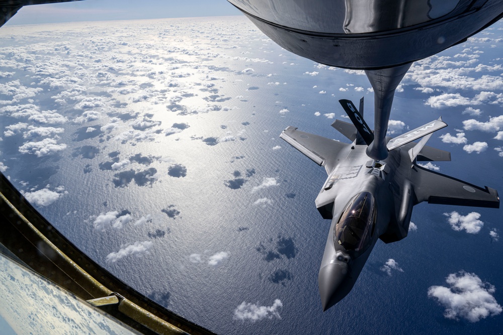 JASDF F-35As receive fuel from USAF KC-135 during exercise CN25