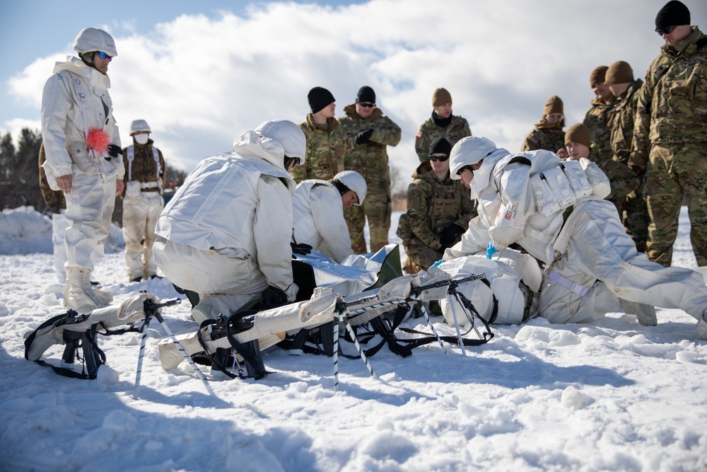 JGSDF Members Demonstrate Combat Casualty Care