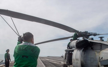 USS Carl Vinson (CVN 70) Conducts Routine Operations in the South China Sea