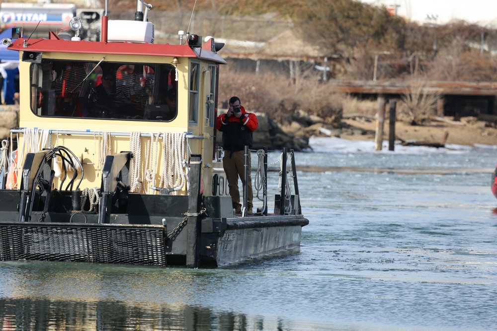 U.S. Army Corps of Engineers supports response and recovery operations following Potomac River Aviation Incident