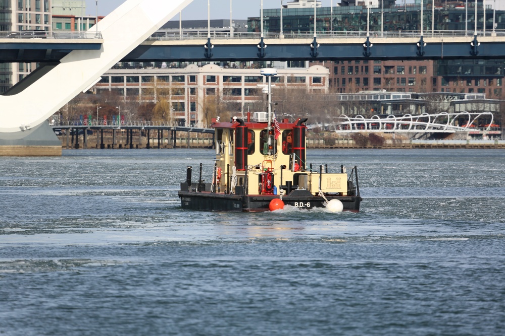 U.S. Army Corps of Engineers supports response and recovery operations following Potomac River Aviation Incident