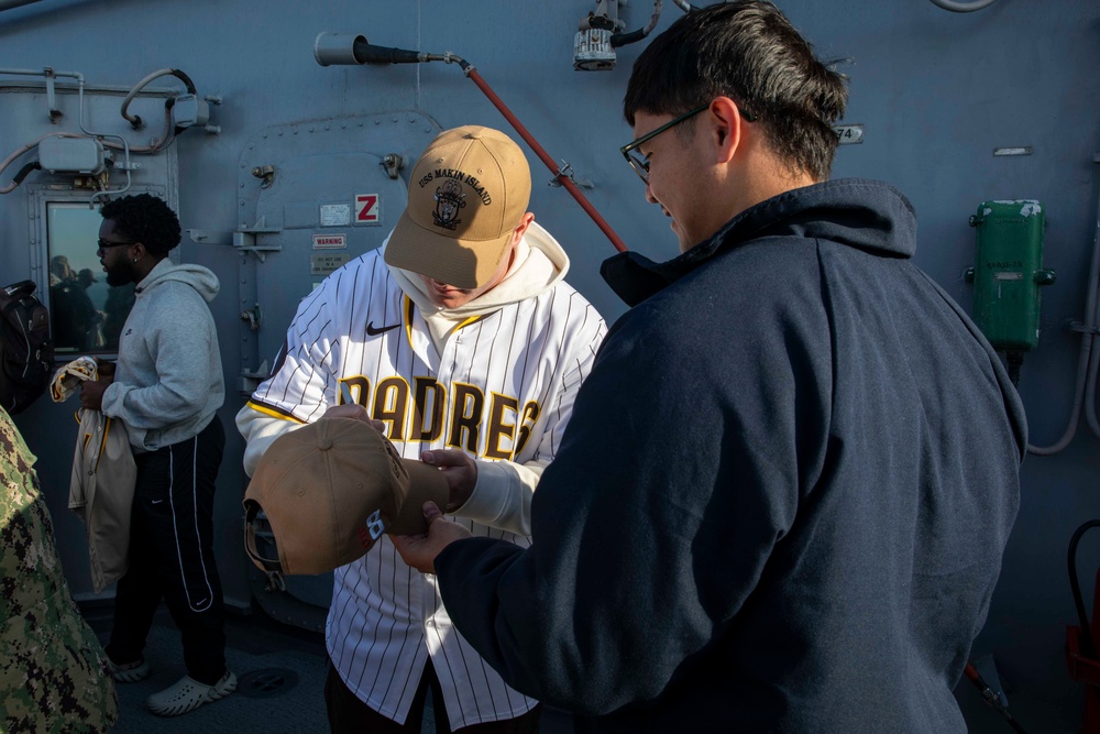 San Diego Padres Visit USS Makin Island