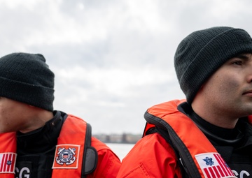 Coast Guard responds to aviation incident in the Potomac River