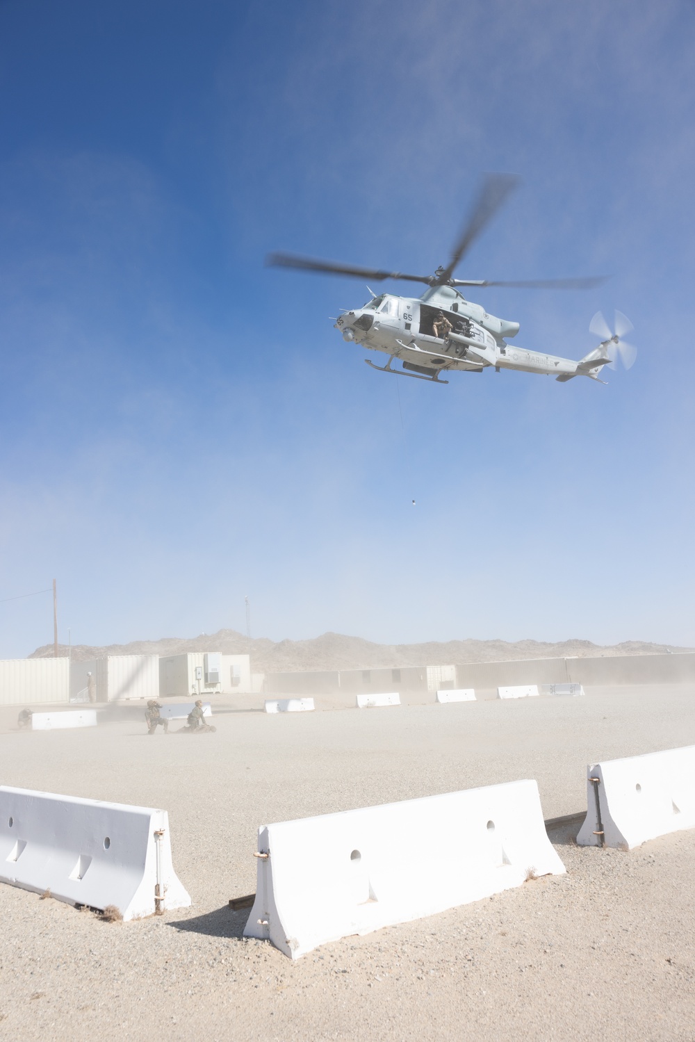 HMLA-269 hoists simulated casualties during SLTE 1-25