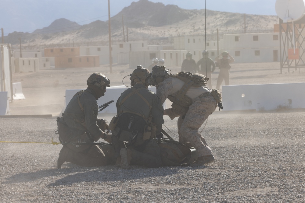 HMLA-269 hoists simulated casualties during SLTE 1-25