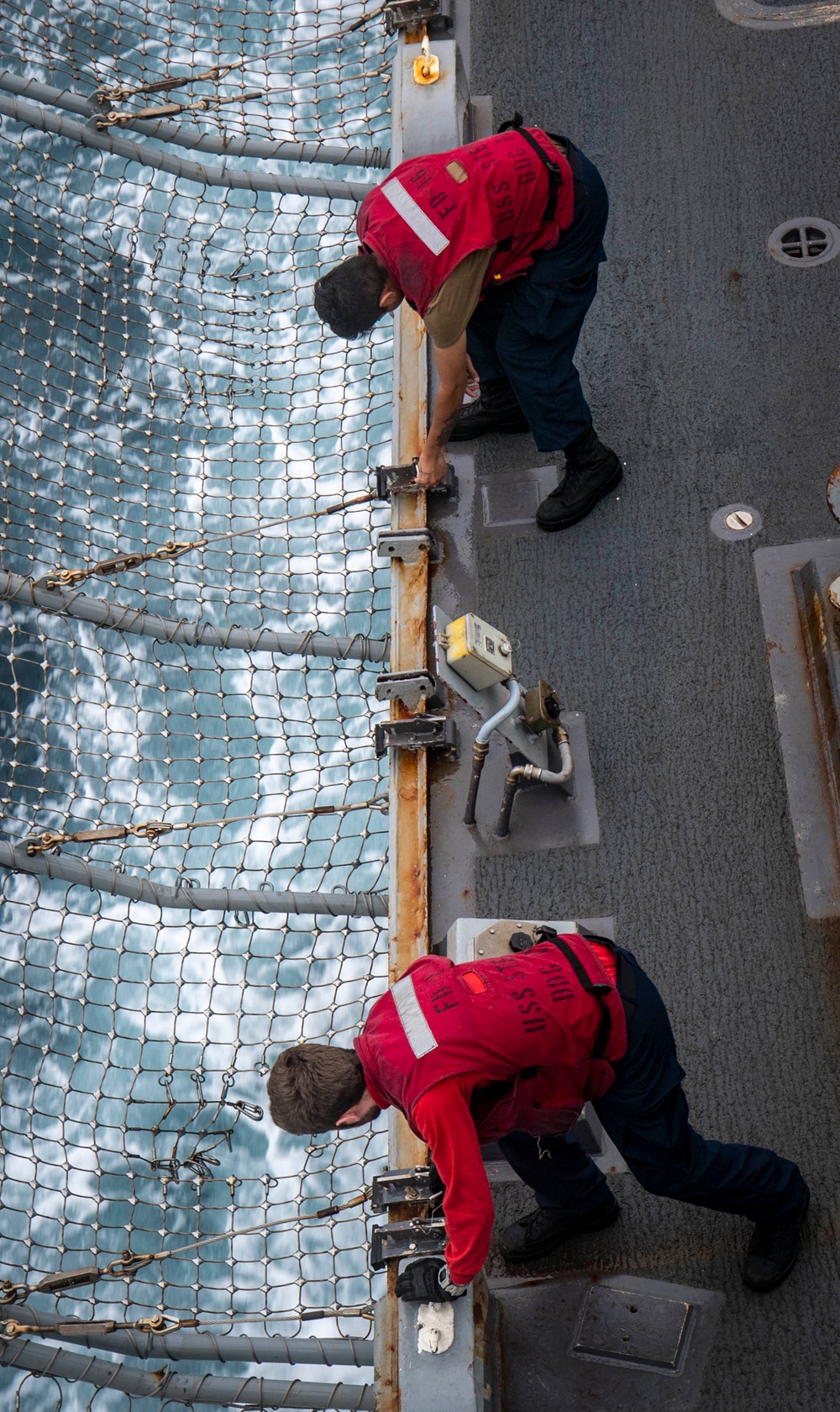 USS Sterett conducts routine operations as part of the Carl Vinson Carrier Strike Group