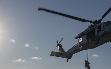 31st MEU | MRF conducts Fast Rope Sustainment